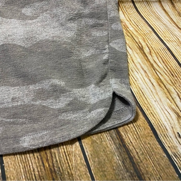 Maurices Gray Terry Cloth Pull On Stretch Waist Camo Skirt - Picture 2 of 5